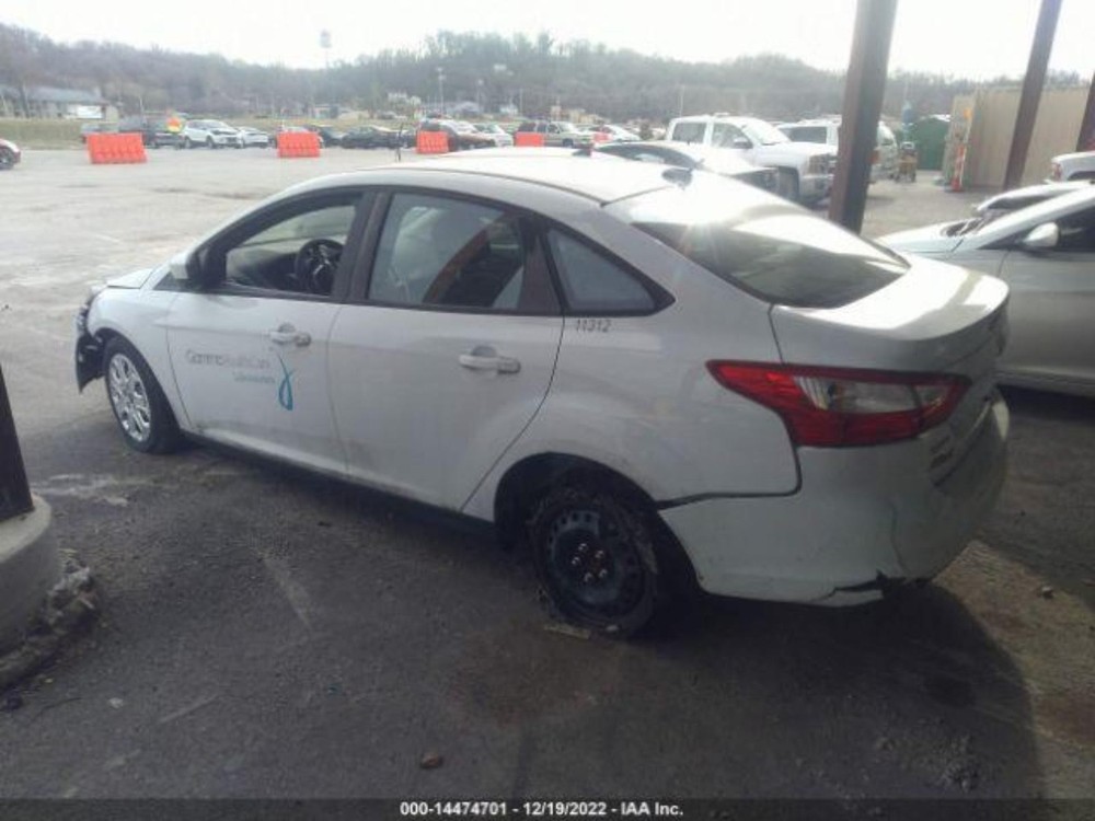2012 FORD FOCUS Sun visor w/o illumination; Right