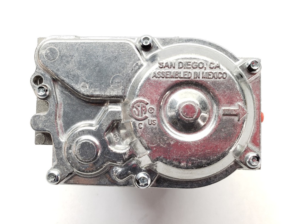 Honeywell 41K3501 Gas Valve, 1/2"