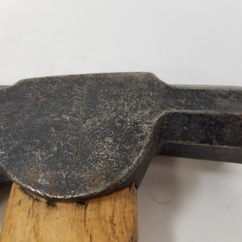 Vintage True Temper Carpenters Hatchet Nail Puller