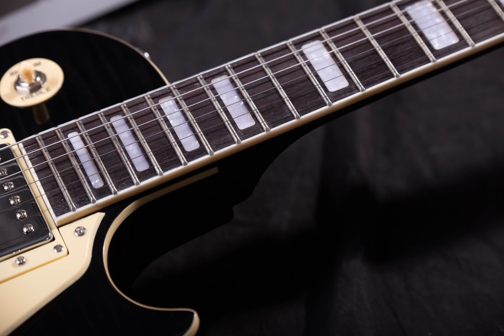 Grote Solid Gloss Black Finish Electric Guitar GTLP-02