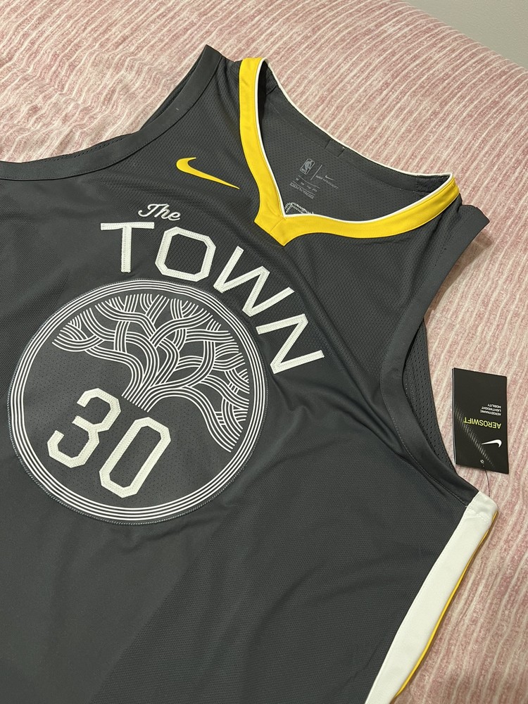 NBA - Original and Authentic Jersey (Authentic, not Swingman) Stephen Curry