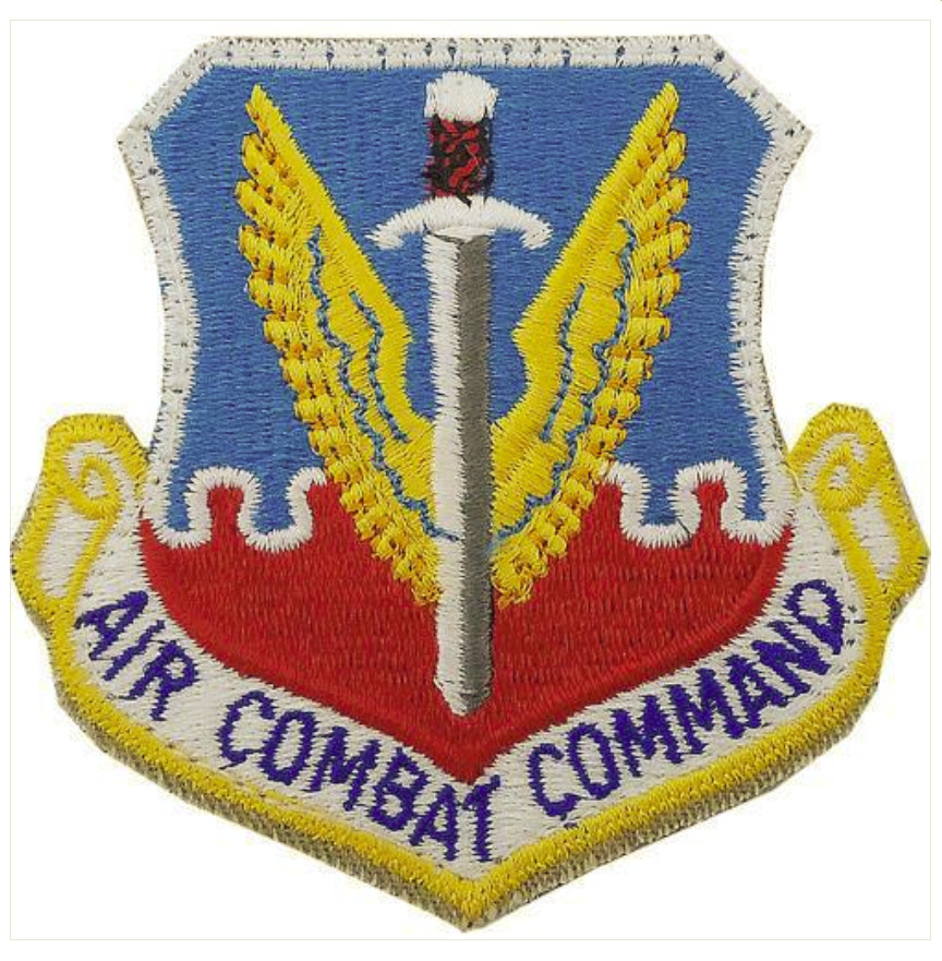 Vanguard AIR FORCE PATCH: AIR COMBAT COMMAND - COLOR WITH HOOK CLOSURE