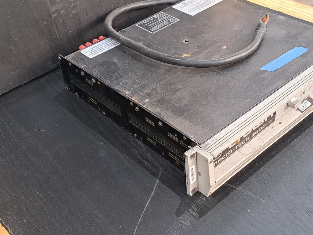 Crown Macro-Tech 3600VZ 2-Channel Power Amplifier