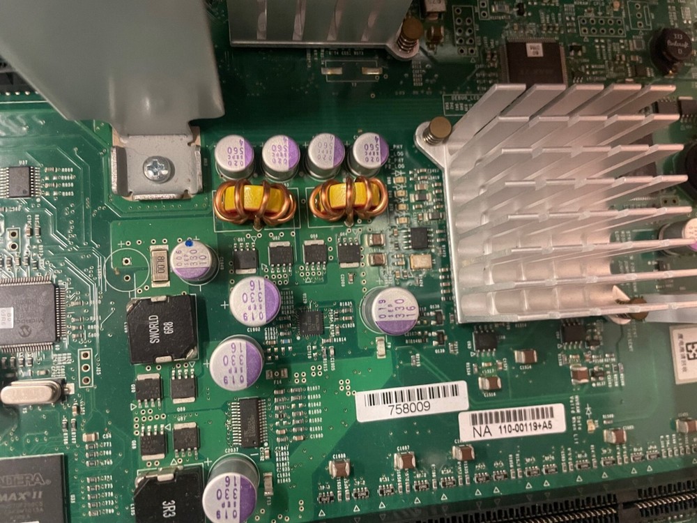 Netapp fas-3170 111-00421+B0 Processor Controller Module. 111-00351+b1