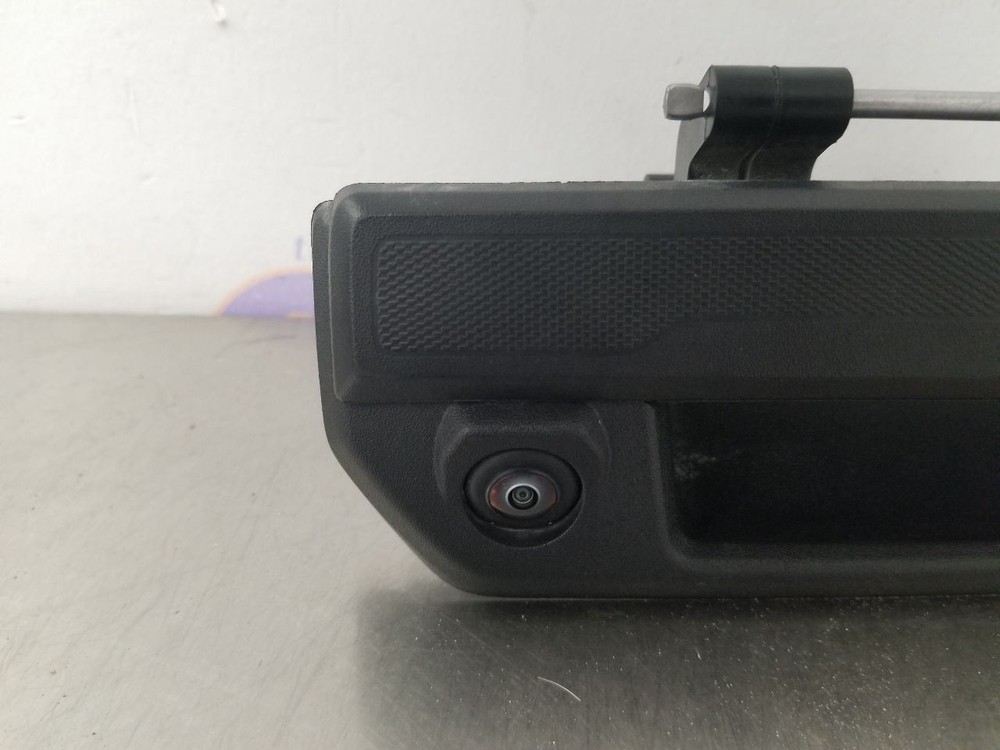 26 CHEVY COLORADO WT CAMERA REAR VIEW TAILGATE MOUNTED WITH HANDLE