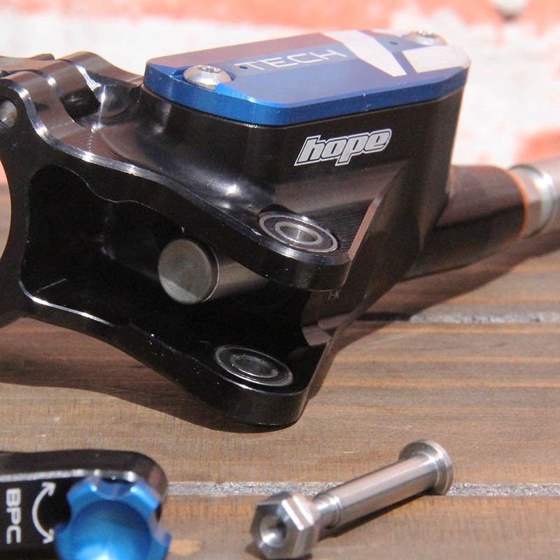 HOPE - Pivot Bearing for TECH 4 Master Cylinder