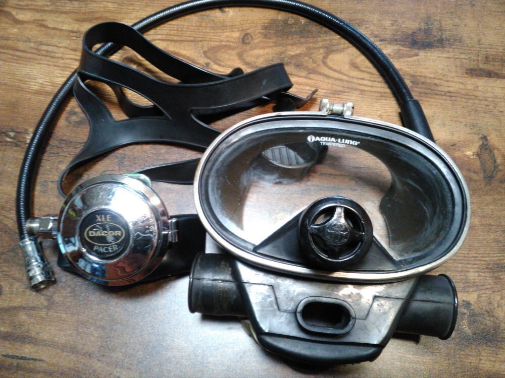 Aqua-Lung Full Face Mask/Regulator for Hookah Dive.