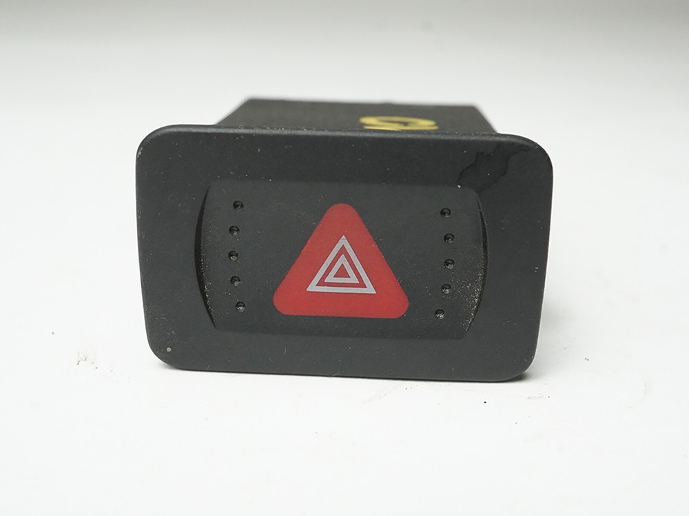 1999 - 2006 Volkswagen Golf Hazard Emergency Light Control BuTTon Switch OEM