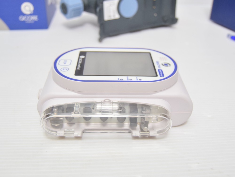 QCORE Sapphire multi therapy pump with accessories (New Unit)