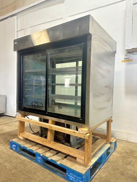 Delfield F6PC48D Pass/Through Refrigerated lighted bakery/pie Display Case, 1PH