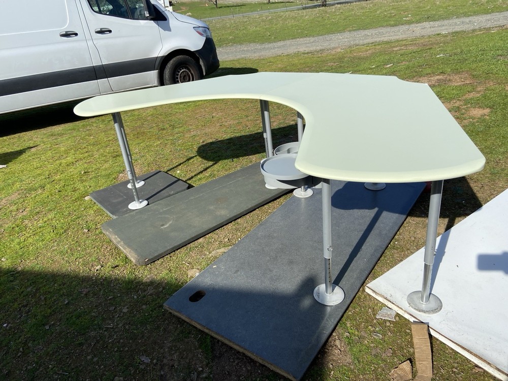 Vintage Herman Miller Resolve Workstations For Two