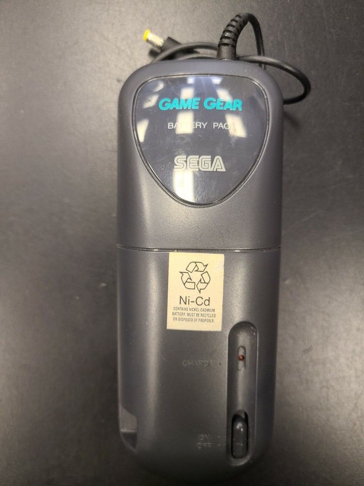 Sega Game Gear Battery Pack Model #2105  / Untested W/ Carrying Case