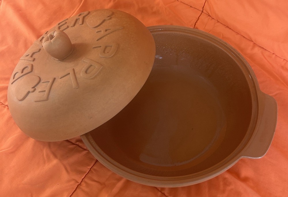 Terra Cotta/Ceramic Round Baking Dish with Lid