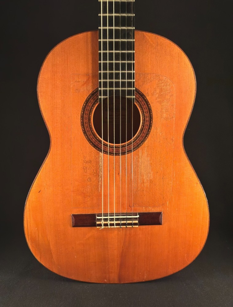 1965 Manuel de la Chica Guitar