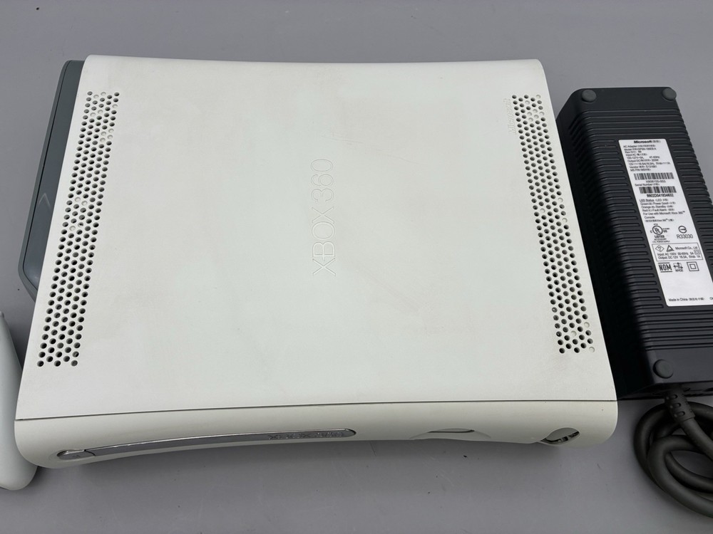 Xbox 360 Console Bundle Controller & Cables 4 Games – Tested Working