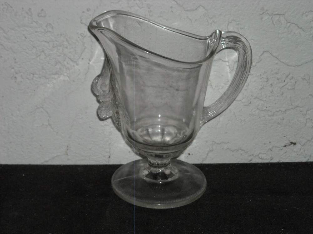EAPG Berry Cluster Creamer