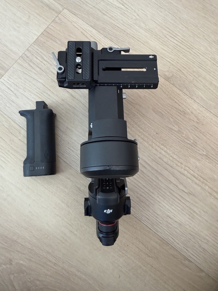 DJI Ronin RS 3 Gimbal Stabilizer