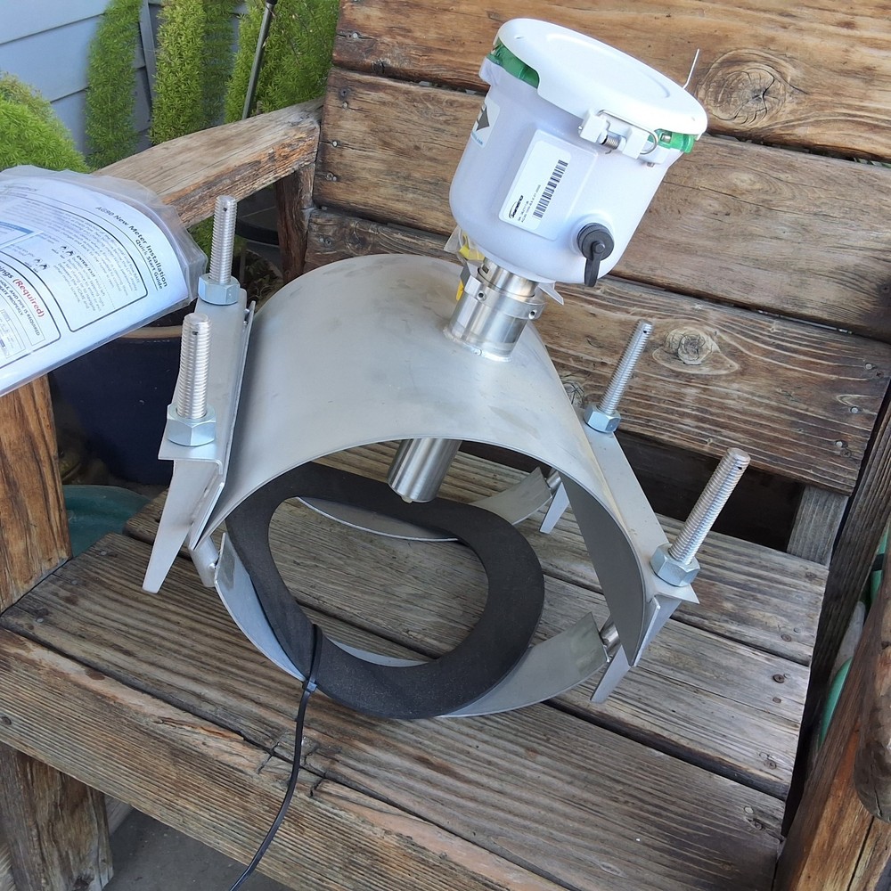 Seametrics AG90-10 Saddle Flowmeter 10" - Battery Powered