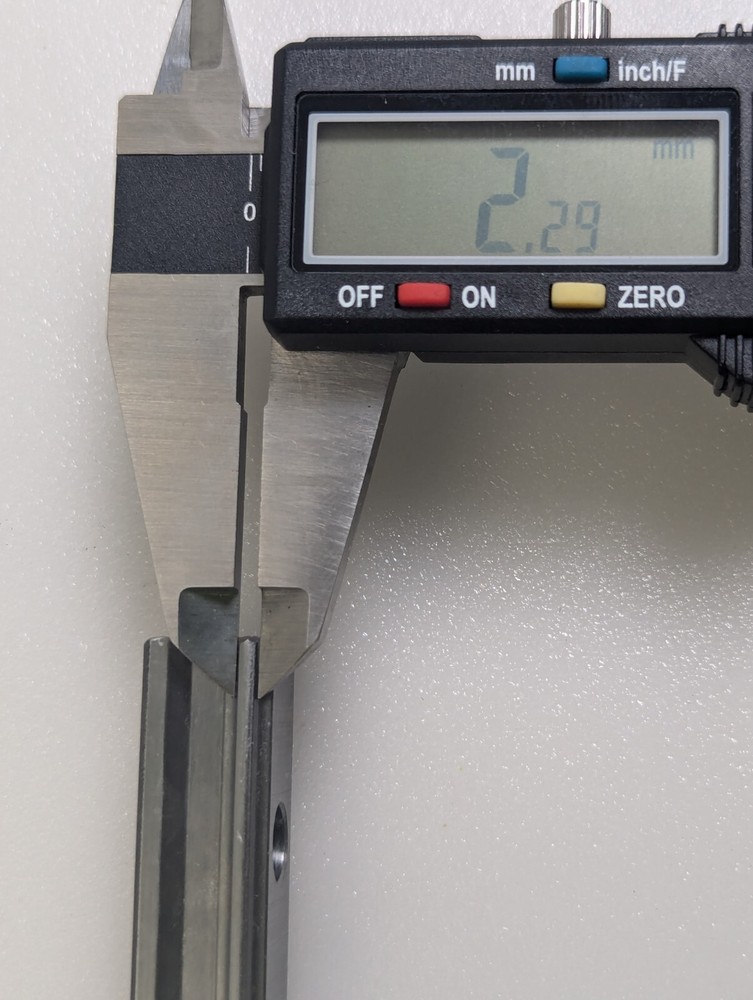 THK Linear Guide Rail UHE05936-GK RAIL 8 5/8" LONG
