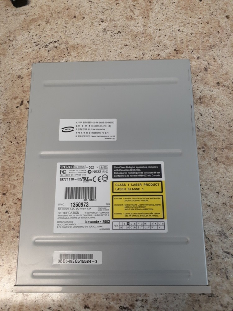 TEAC CD-W552E CD-RW DRIVE Beige Bazel