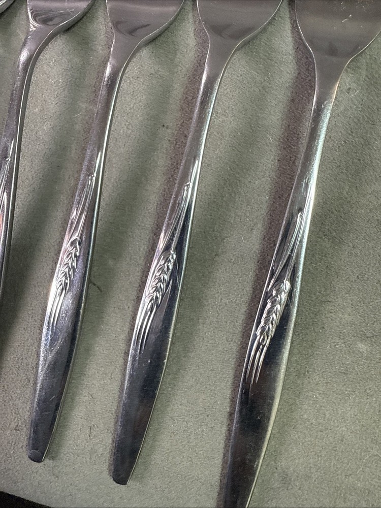 Prudential Stainless “Wheat Sprig” Design Flatware Japan 52 Piece Set