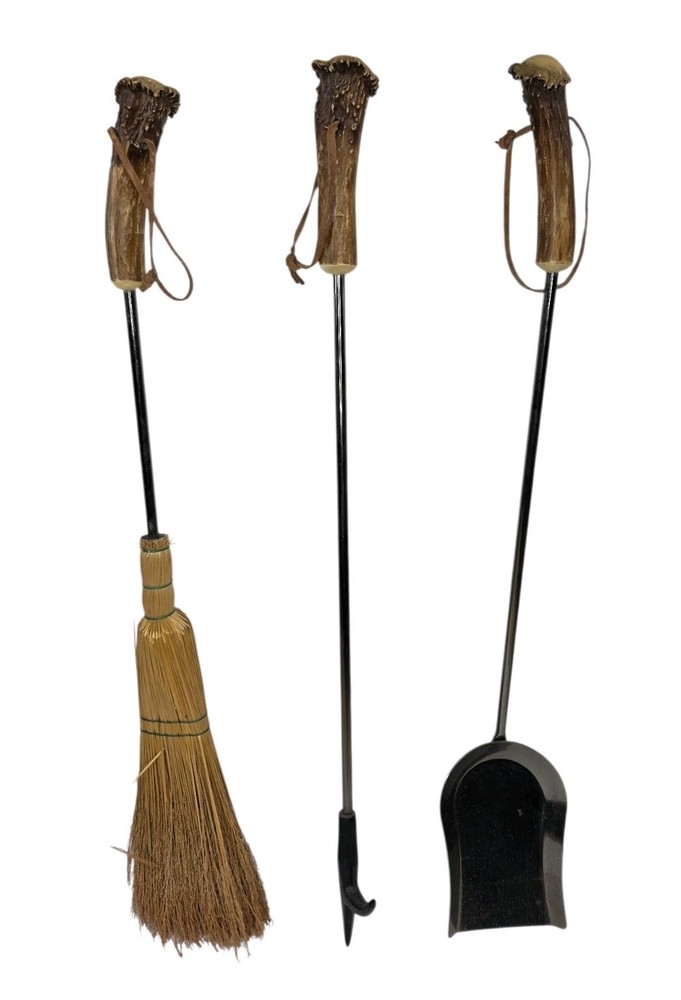 Antler Fireplace Tool Set Includes Three Fireplace Tools *READ*