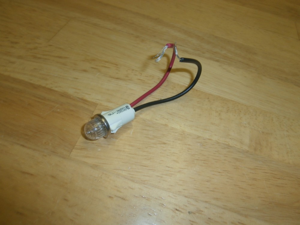 IDI 1051A CLEAR  NEON INDICATOR PANEL LAMP 208-250VOLT,NOS