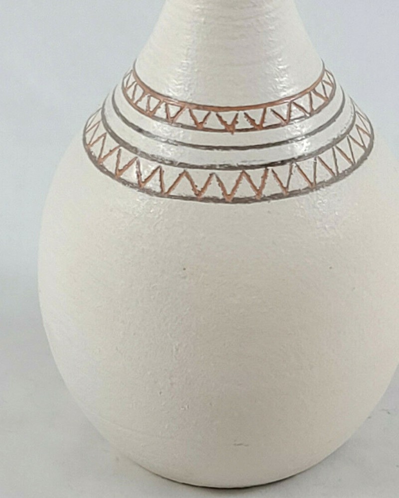 VINTAGE SMALL CREAM/TAN VASE SIGNED CAPOZZI