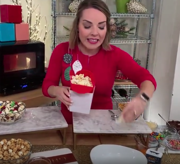 Kitchen HQ 2pack Mini Popcorn Poppers with Gift Boxes Red or Teal