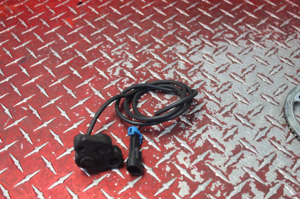 2018 INDIAN CHIEF FRONT ABS RING & WHEEL SPEED SENSOR ID1