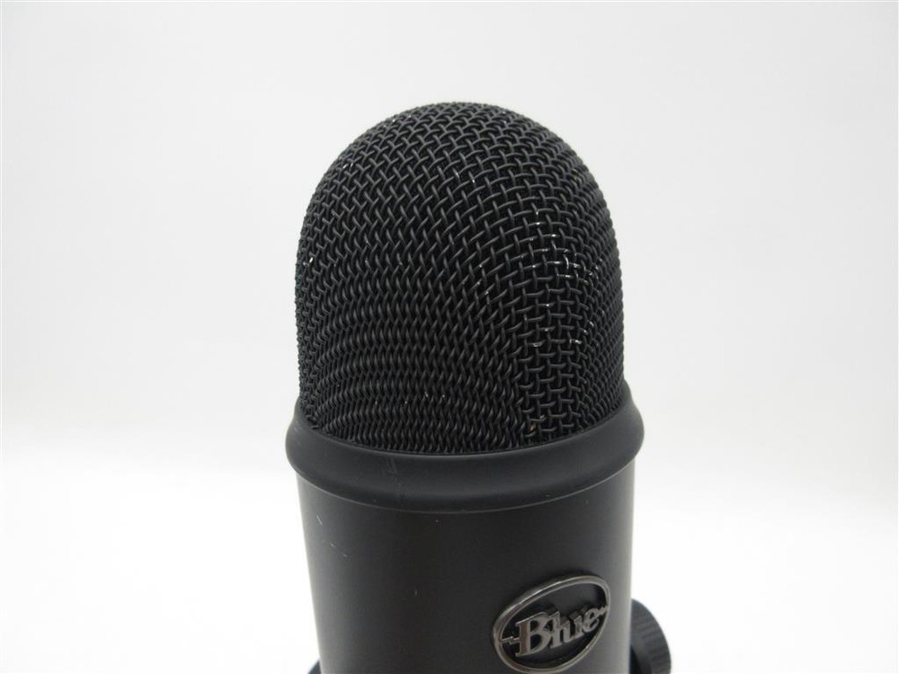 Blue Yeti USB Multi-Pattern Condenser Microphone