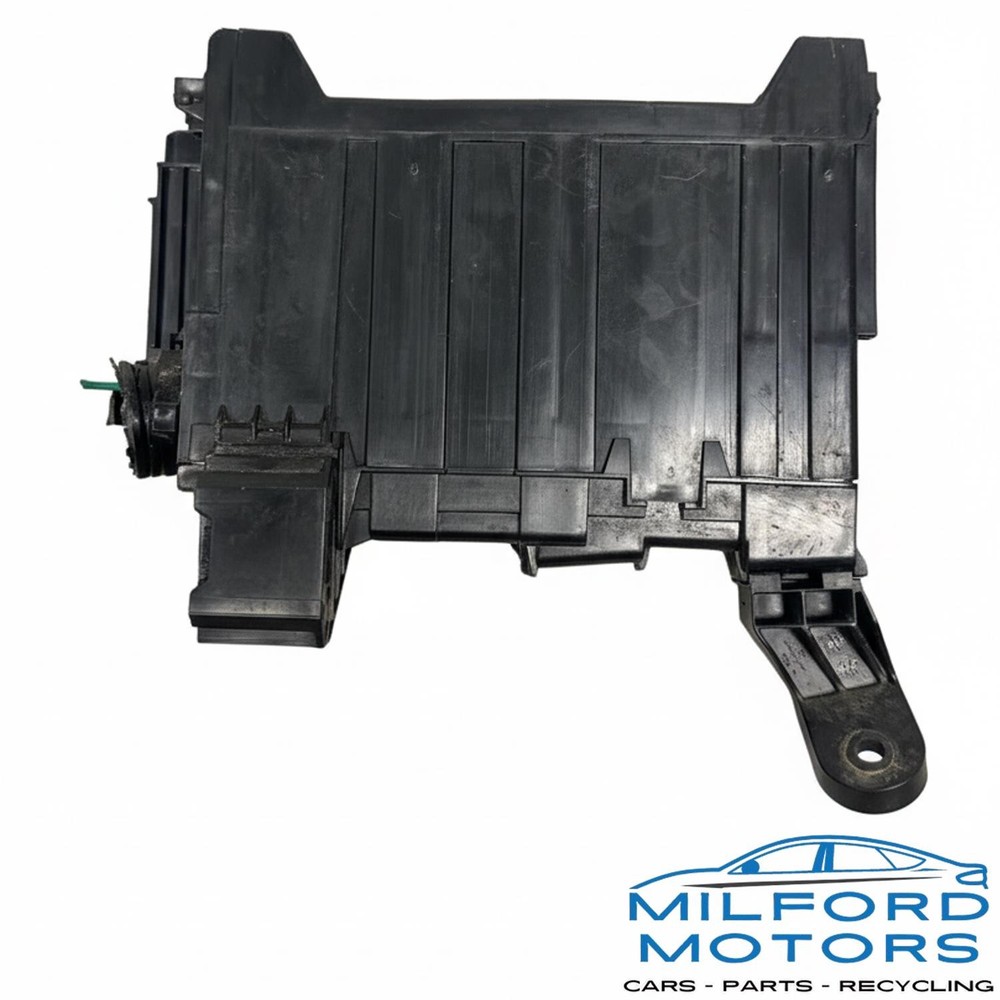 Fuse Relay Junction Box Fits 2018 Nissan Pathfinder 3.5L