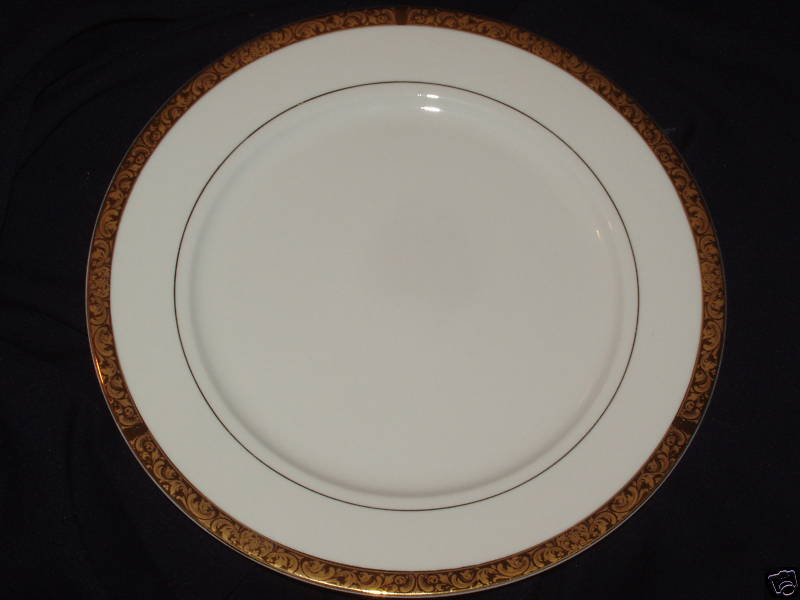 SANGO DEVILLE CEREAL/SOUP BOWL 8463 WHITE W GOLD TRIM