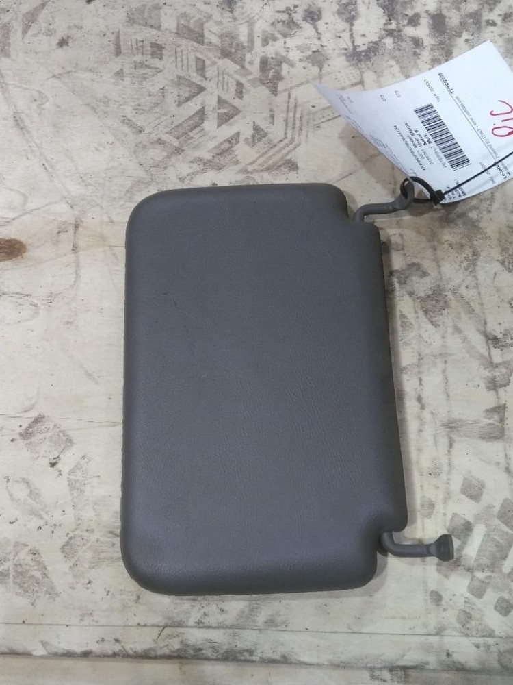 Replaces 2021 PETERBILT 579 INTERIOR SUN VISOR , OH