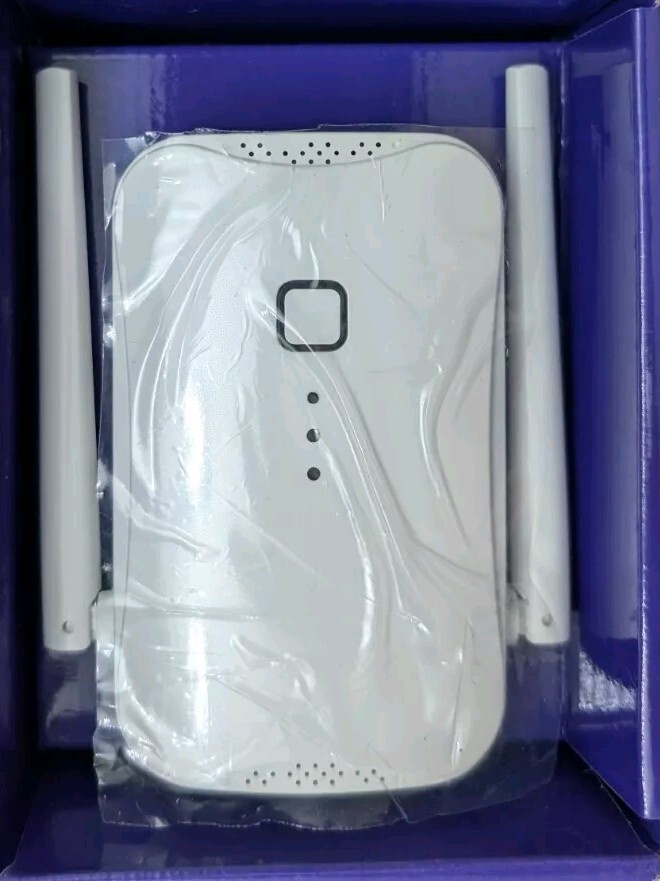 Macard WiFi Extender Signal Booster