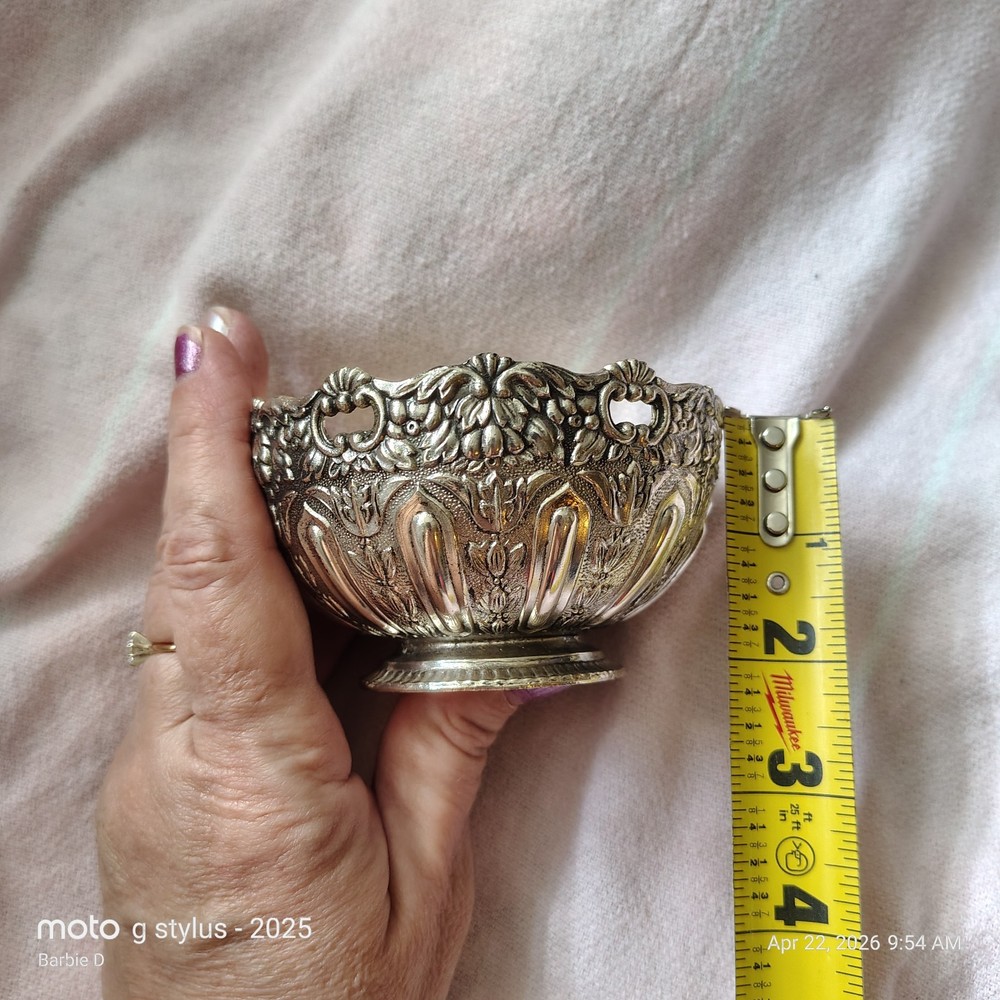 Raimond Silverplate Victorian Flora Pattern Bowl. B