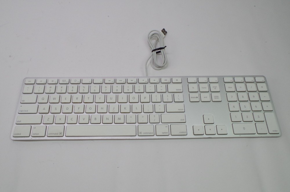 Apple Keyboard A1243 and Mouse Tested Cosmetic Damage