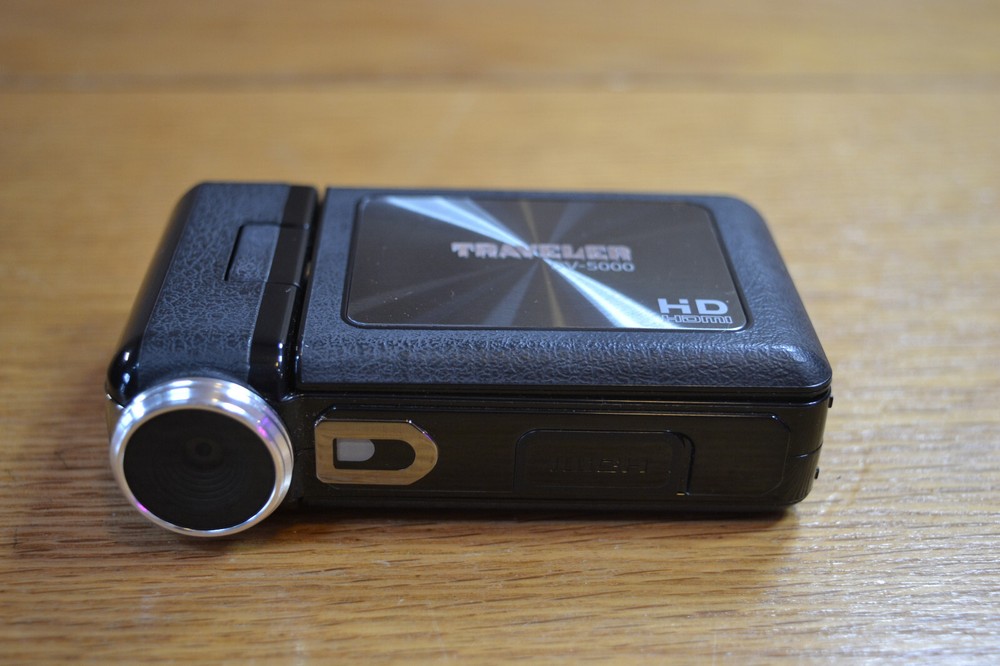 Traveler HD DV-5000 Camcorder Camera w/ Case Untested