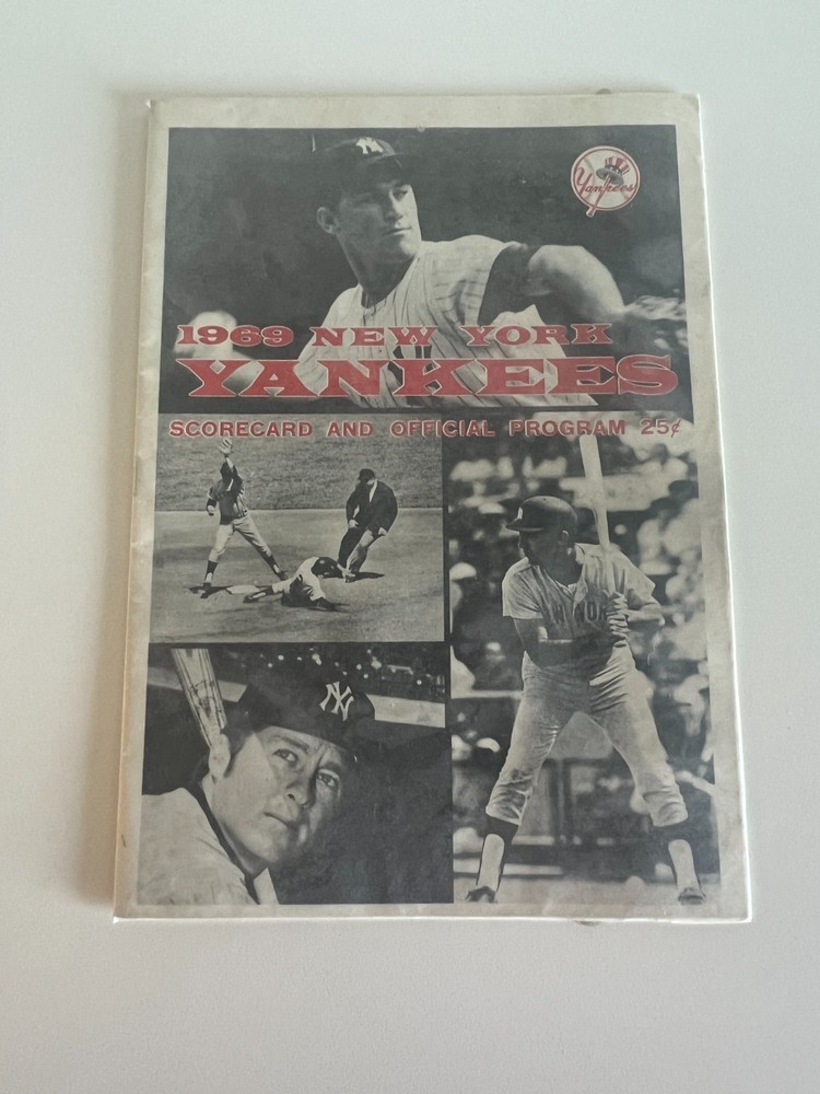 1969 New York Yankees vs Chicago White Sox Program & Scorecard (Unscored)