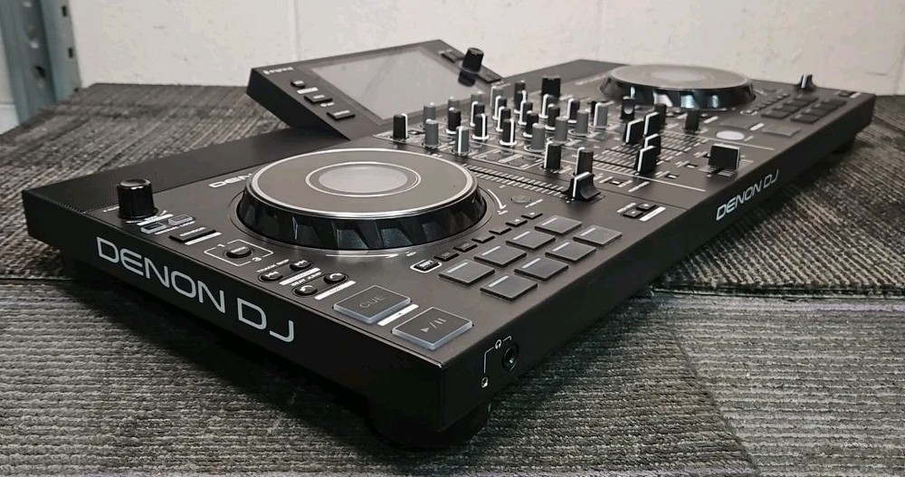 Denon DJ JP21 SC Live 4 Standalone DJ Controller System