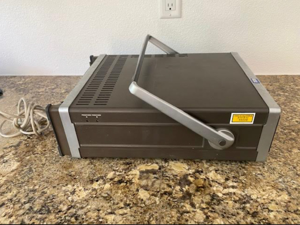 Philips PM 3305 Compact Portable Digital Storage Oscilloscope