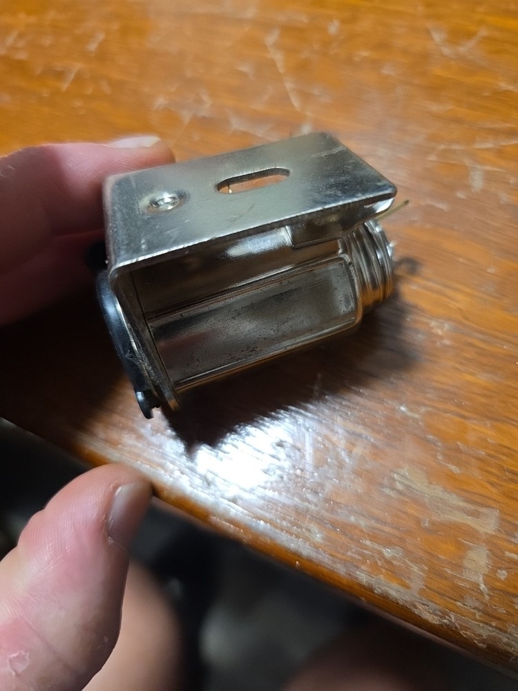 12v cigarette lighter socket