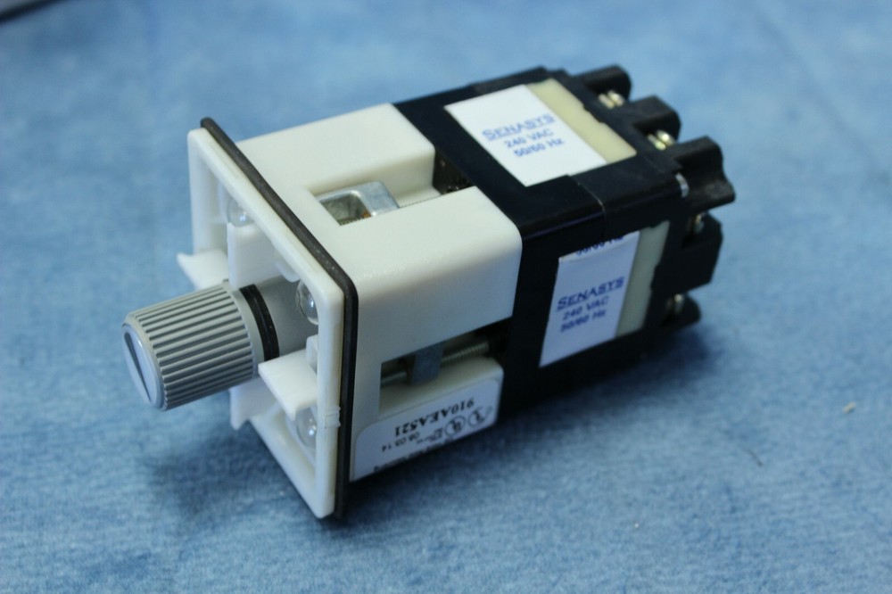 NEW Senasys 910AEA521 Operator Selector Switch 240VAC