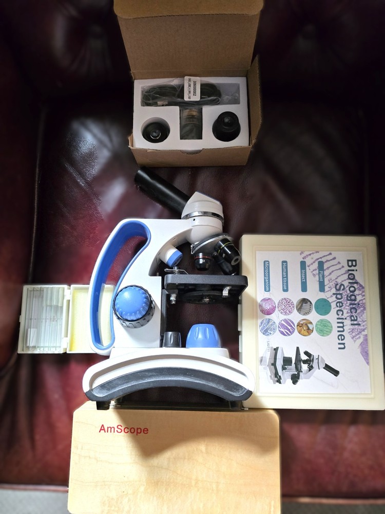 AmScope M162 Series 40x-1000x Microscope