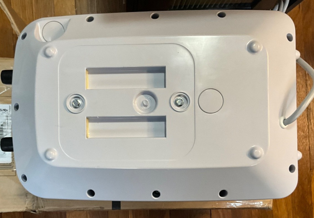 EeMax EMT2.5, MiniTank Electric Water Heater, 120V, 2.5-Gallon OPEN BOX