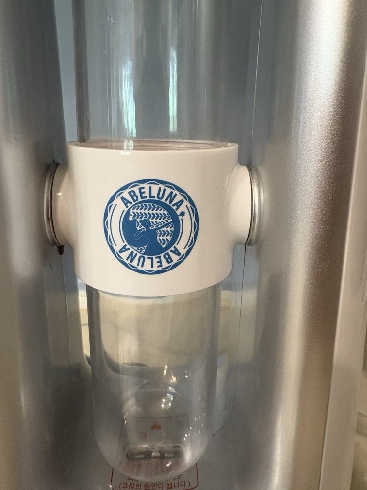 Abeluna Aqua Peeling Machine missing one piece