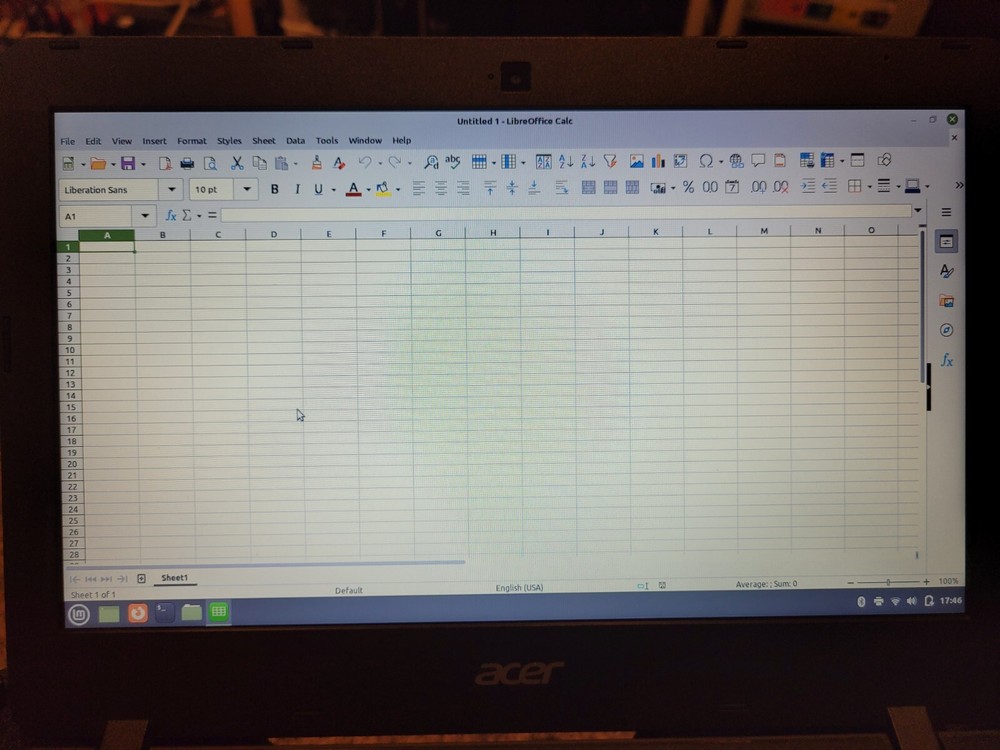 Linux Mint 21 Cinnamon "Vanessa" x64 Bootable on 4G USB Stick!