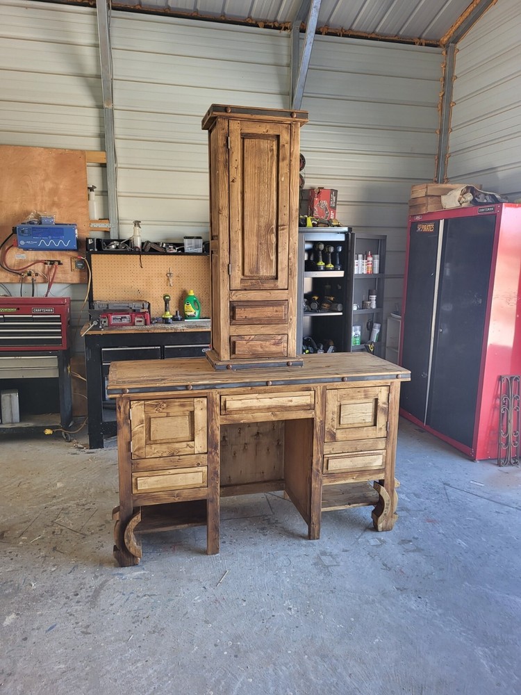 Don Pio Rustic Bathroom Vanity With Make-up Vanity and bench