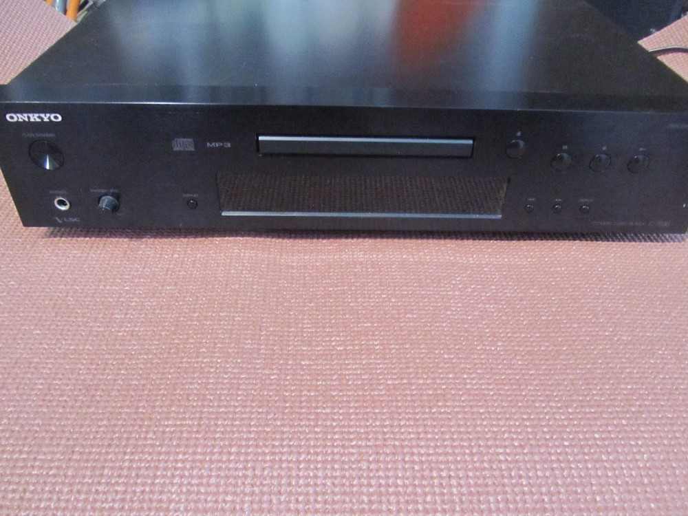 Onkyo C-7030 Audio CD Player - Black