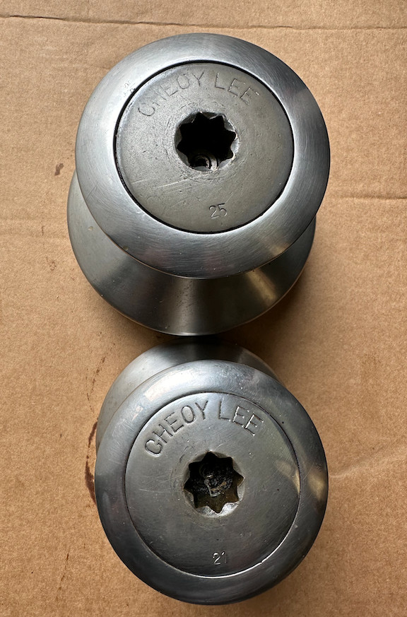 Cheoy Lee #21, 25 Winches
